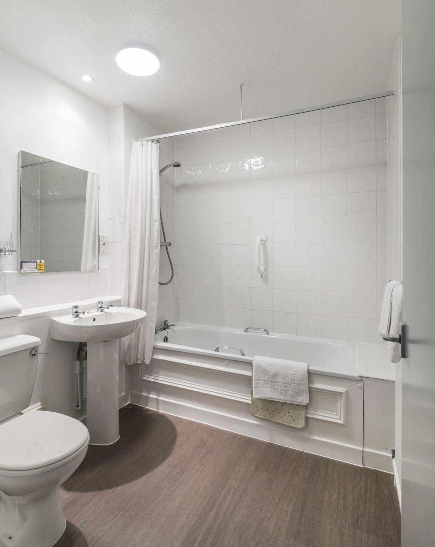 The Highland Hotel By Compass Hospitality Strathpeffer Eksteriør bilde
